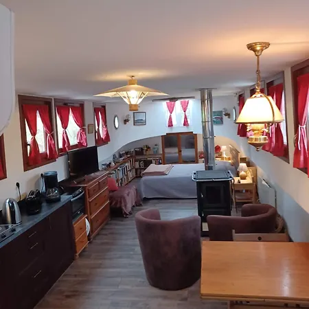 Sur La Somme A Bord De La Peniche Arche De Noe Πλωτό κατάλυμα *