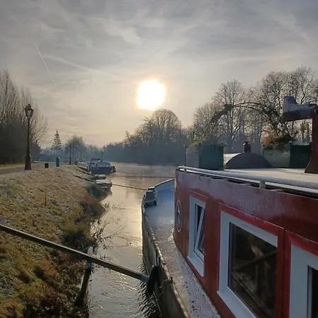 Sur La Somme à Bord De La Péniche Arche De Noé * Pont-Rémy