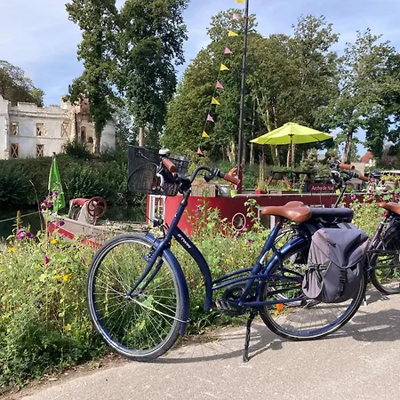 Sur La Somme A Bord De La Peniche Arche De Noe Úszó hotel